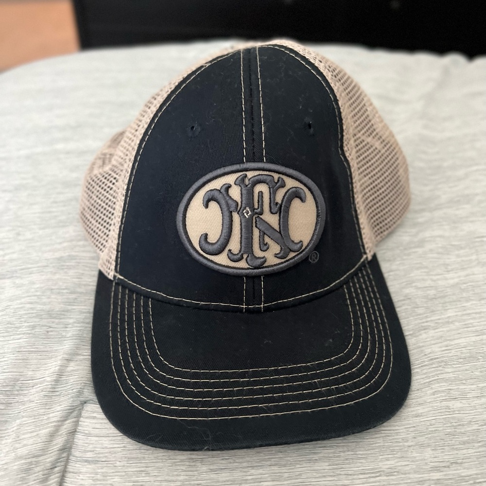 FN Arms hat